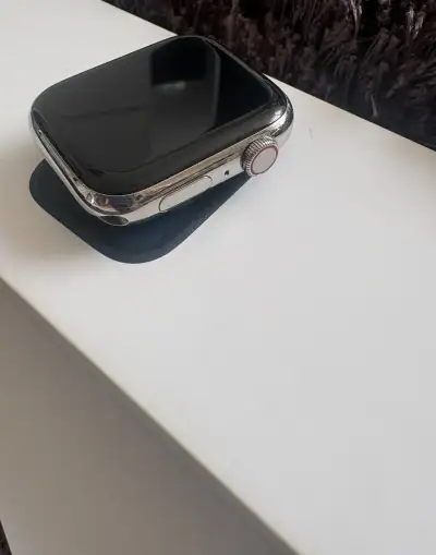 🍎 Apple Watch Series 7 Cellular 45 mm – STAV
