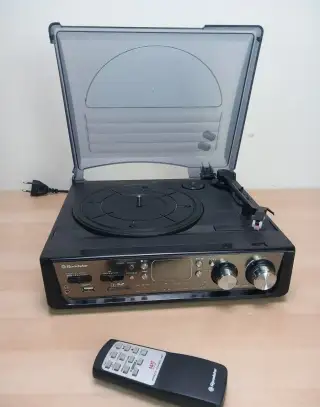 Gramofon Roadstar TTR-8632UCEN