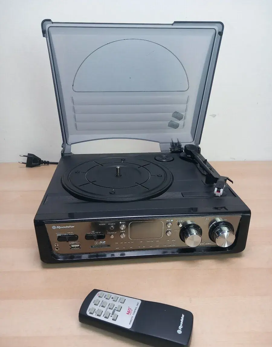 Gramofon Roadstar TTR-8632UCEN