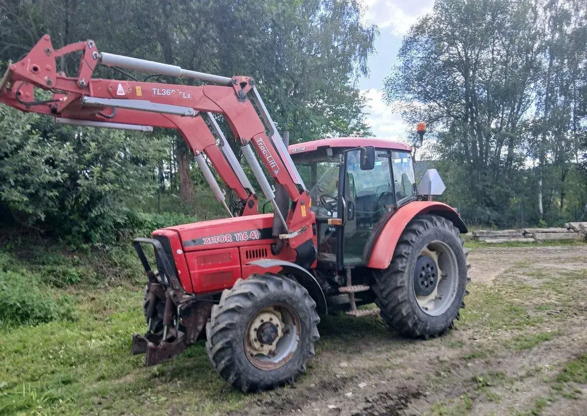 Zetor Forterra 11641 s PVH a čelní nakladač Trac-Lift