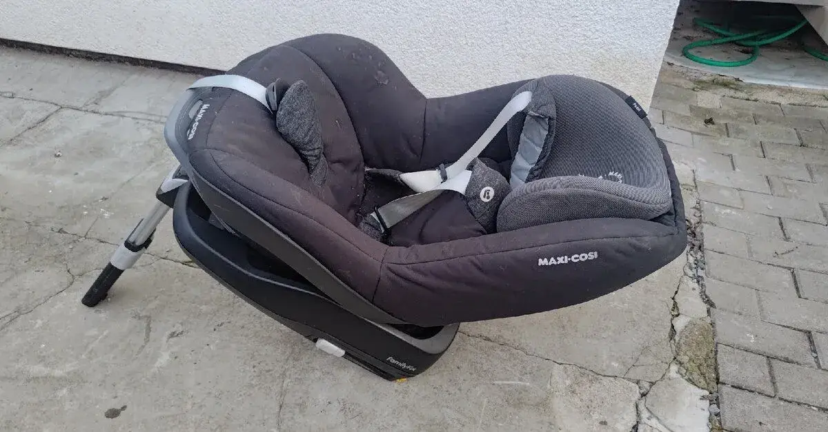 Darujeme dětskou sedačku do auta se základnou Isofix