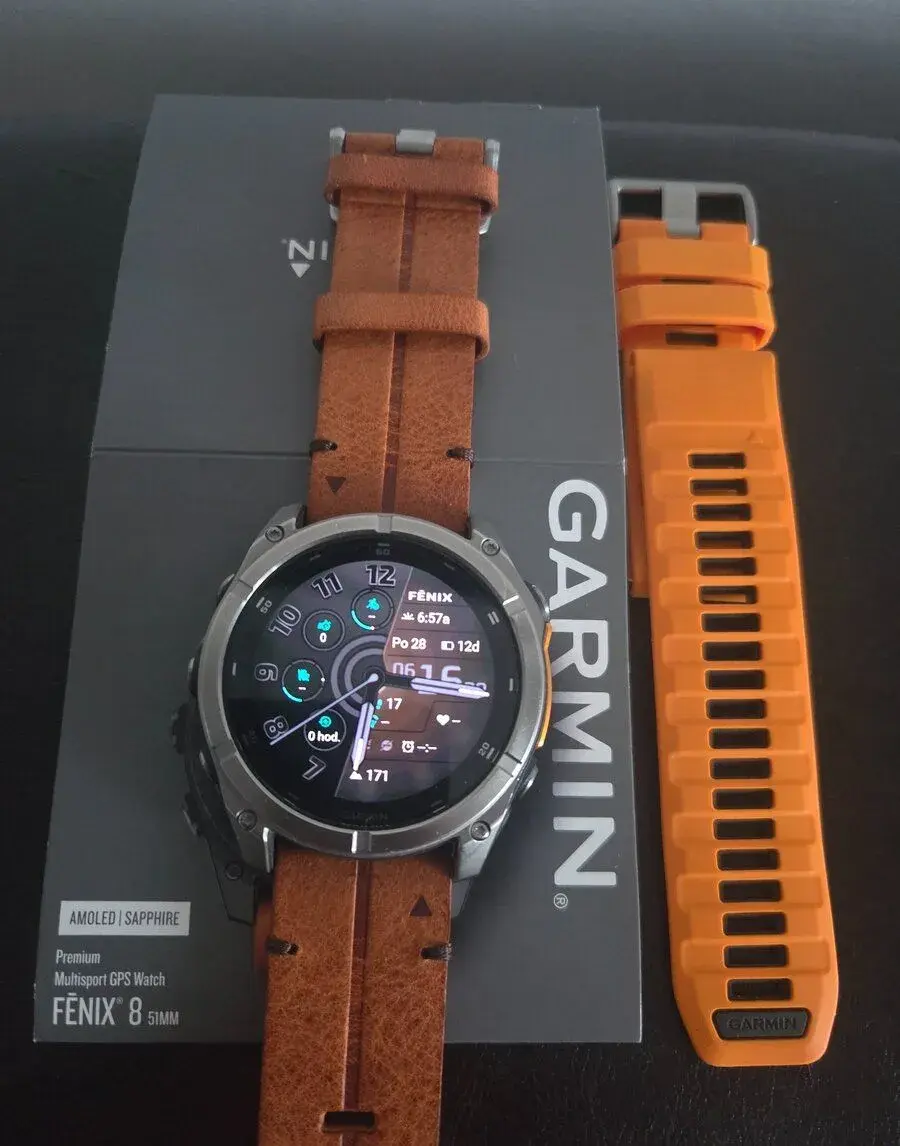 Hodinky garmin fenix 8 safir titan