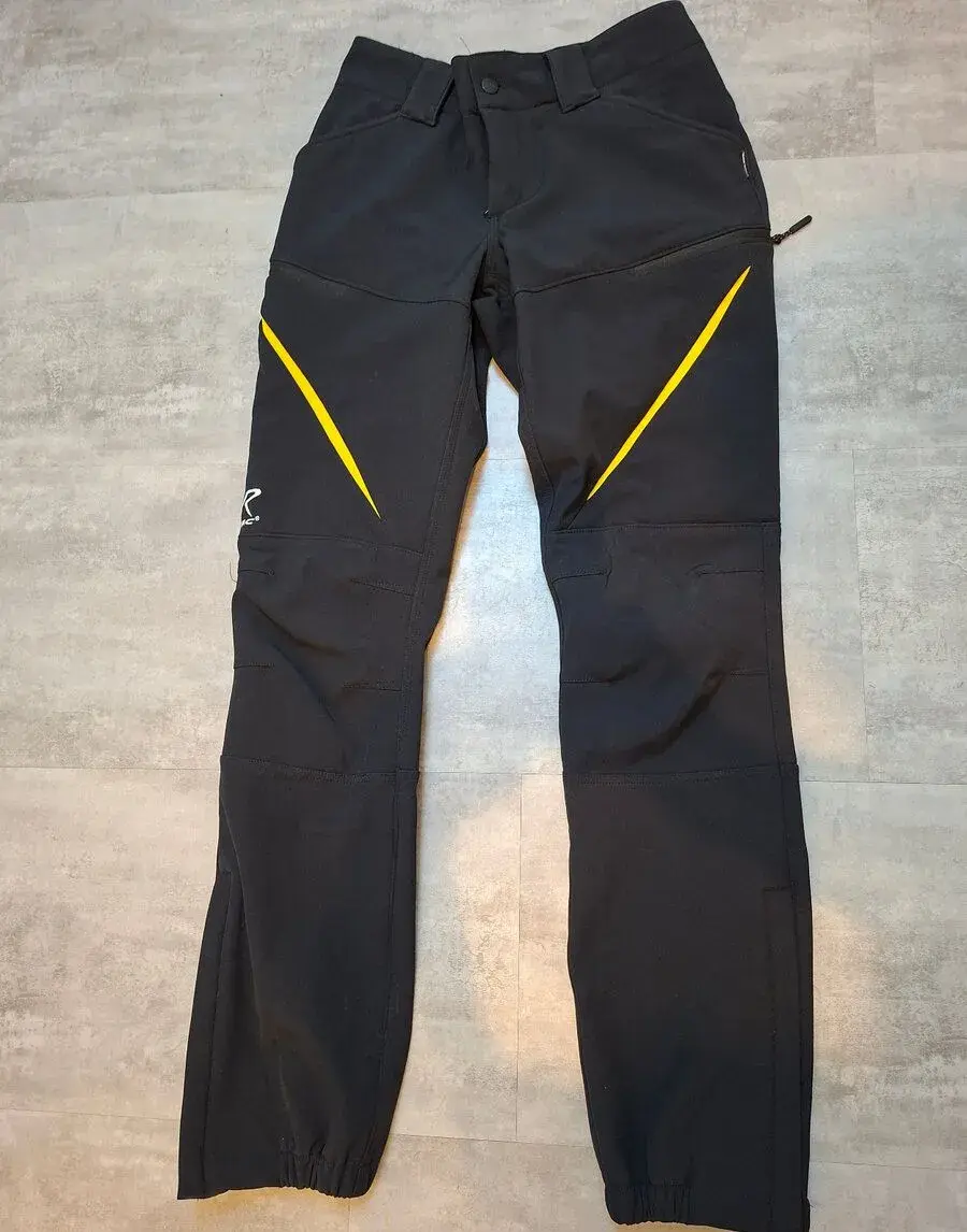 Softshell zimní kalhoty revolutionrace