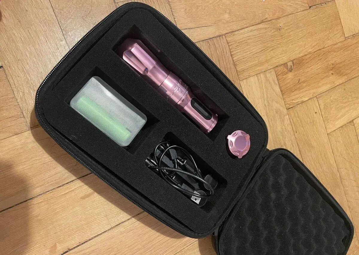 Tetovací strojek FK Irons One Adjust - pop pink