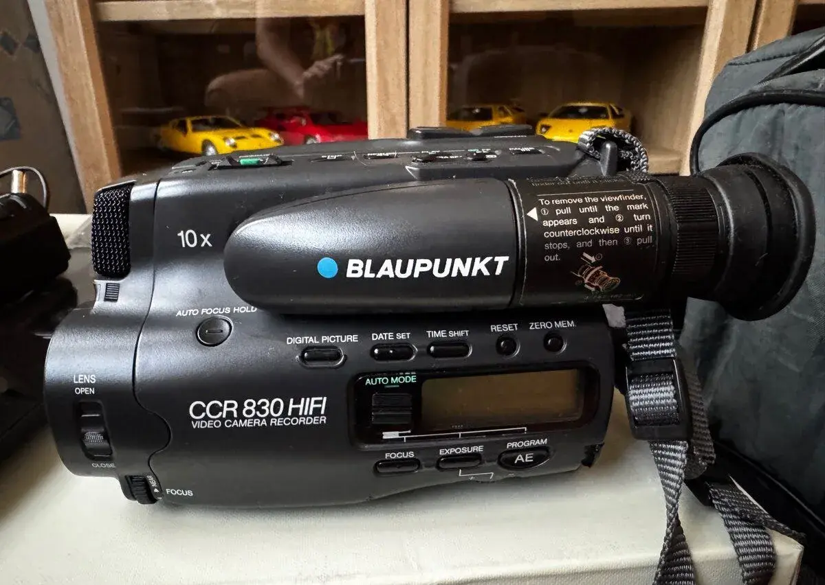Blaupunkt Video8 CCR 830 HiFi 100% stav
