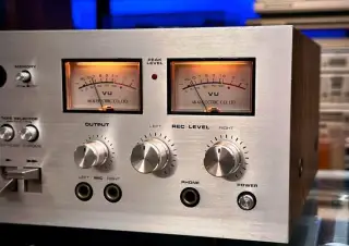Žárovka: LED 12VDC 30x6.35 Technics Pioneer Kenwood Sans