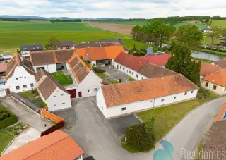 PRODEJ, výrobní nábytkářský areál, Babice, 1075 m2