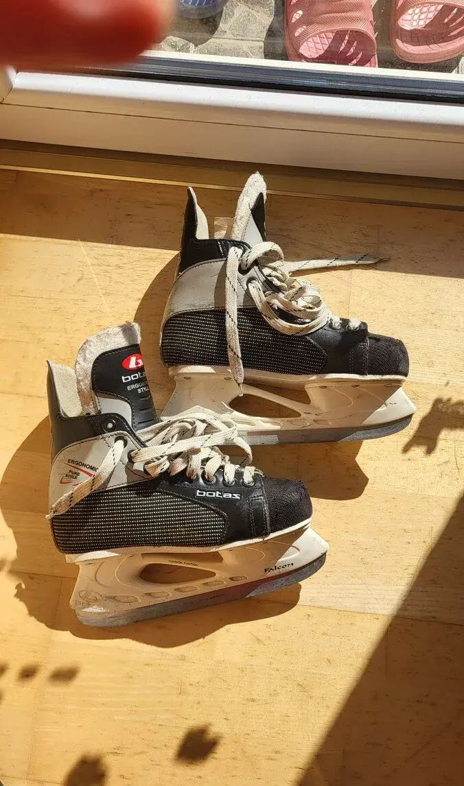 Hokejové brusle Botas vel.36
