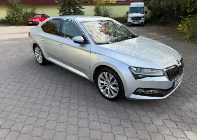PRONÁJEM VOZIDLA SKODA SUPERB STYLY, 2.0 TDi, DSG, R.V.2022,