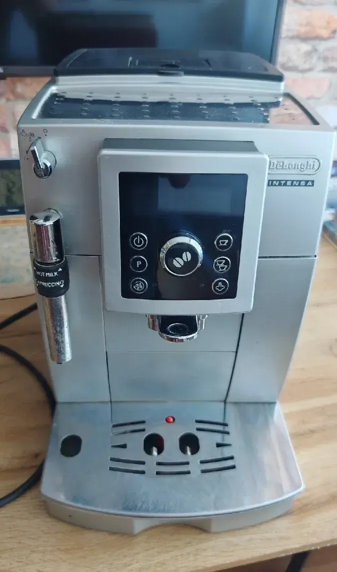 Kávovar De Longhi