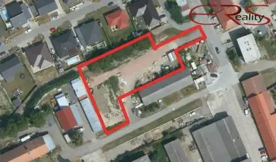 Pronájem komerčního pozemku 2 428 m², Vážany nad Litavou (Sl