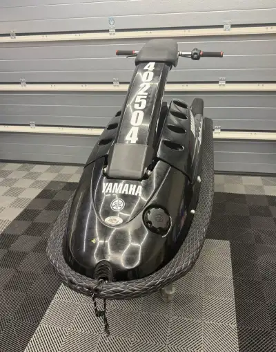 Yamaha 700 super jet vodní skútr