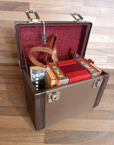 Heligonka (harmonika,akordeon) RARITA
