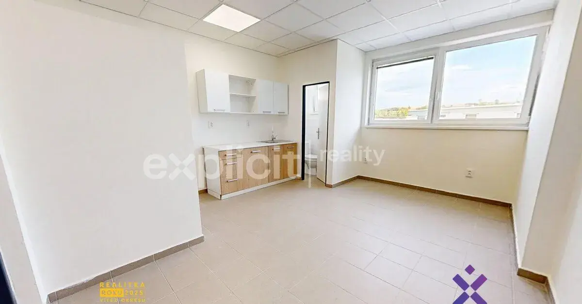 Pronájem nebytového prostoru 27 m², Slušovice, ul. Dostihová