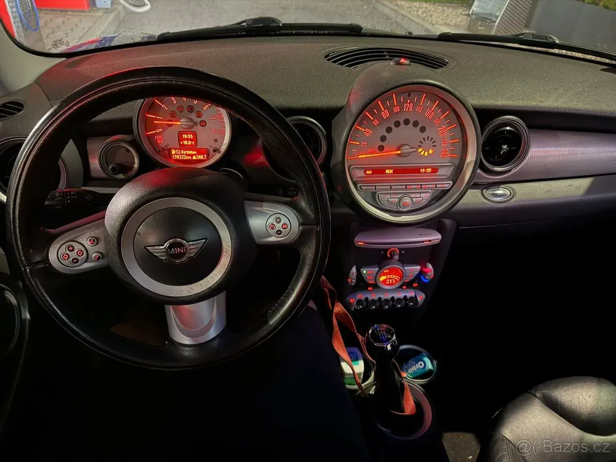 MiniCooper S, 1.6 Turbo, 128kW, r.v. 2007