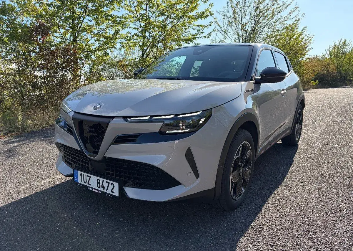 Alfa Romeo Junior – 2025, 12 400 km