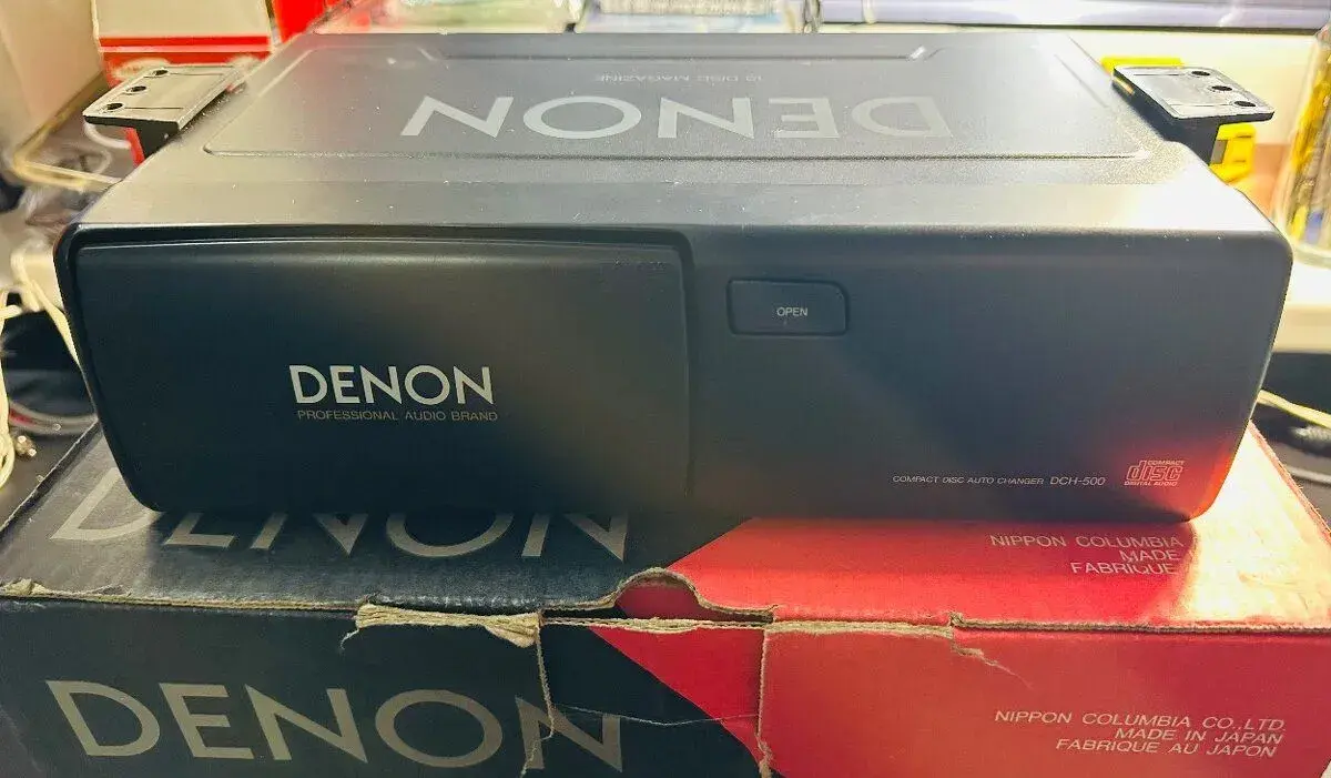Denon- compact disc changer DCH 500
