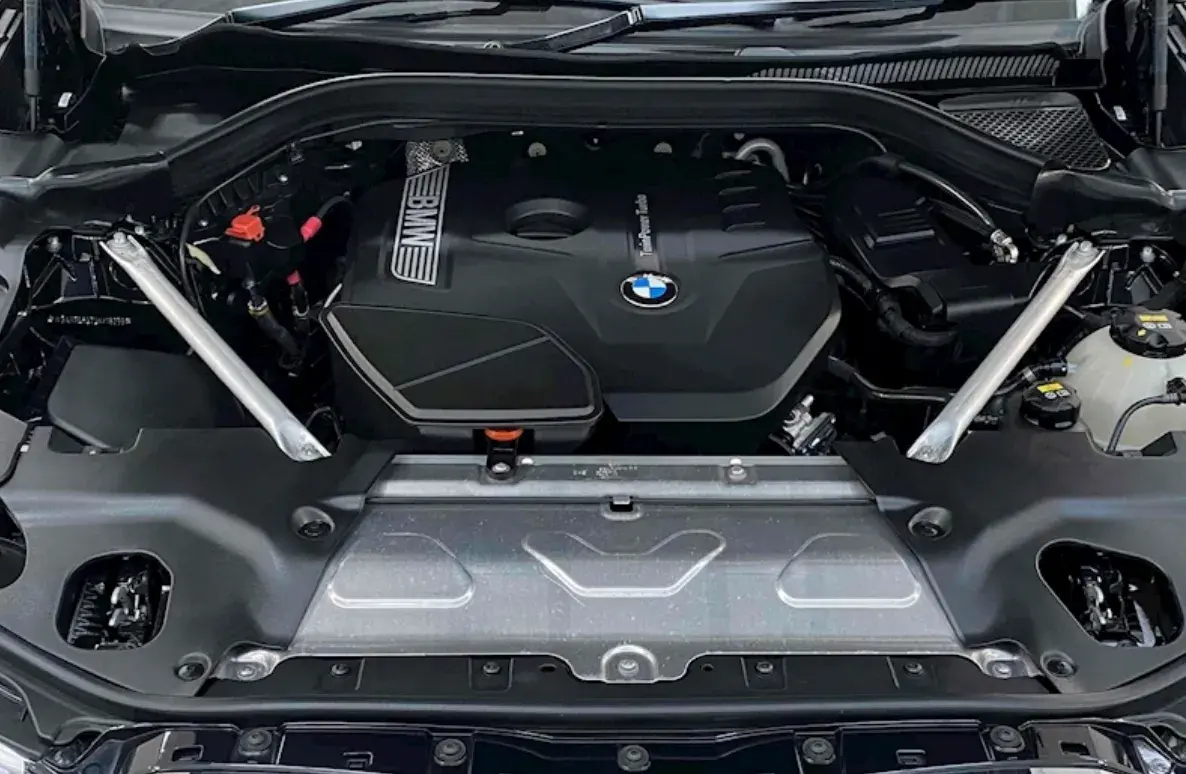BMW G01 – 57 000 km