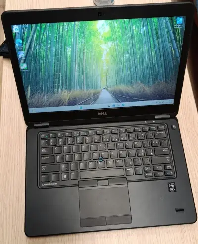 Dell Latitude E7450 14“/I5 5300U/SSD240GB/RAM12GB/WIN 11