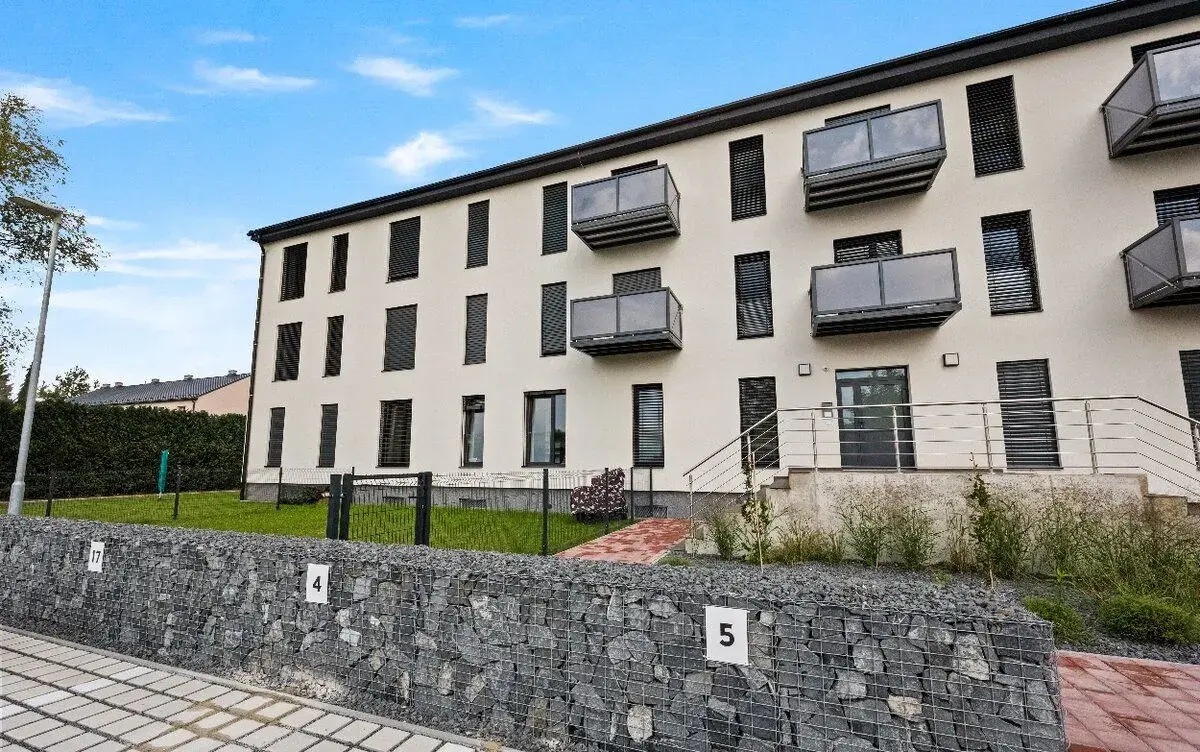 Pronájem bytu 2+kk 32 m² Mládežnická
