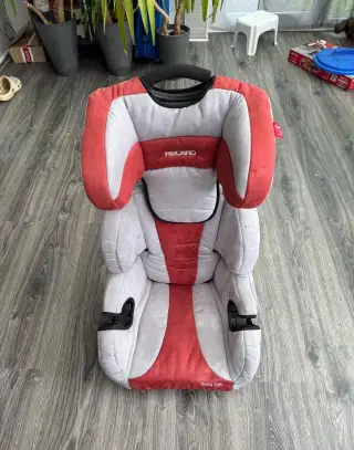 Dětskou autosedačku Recaro nastavitelná