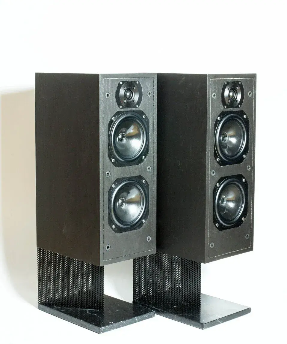 Bowers & Wilkins John Bowers Active 1