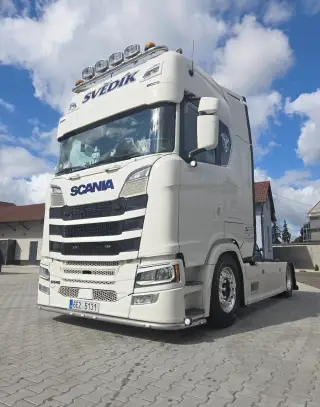 Scania S450