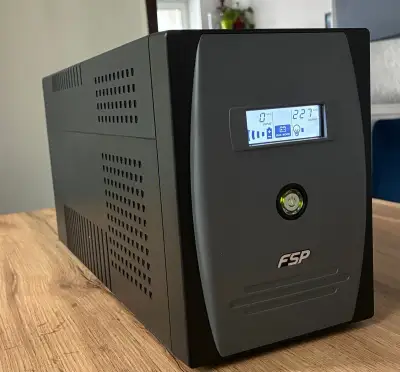 FSP EP 2000 | UPS 2000 VA / 1200 W | NEPOUŽÍVANÁ