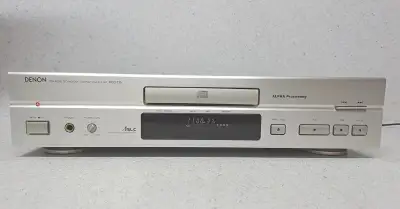 CD přehrávač Denon DCD-735