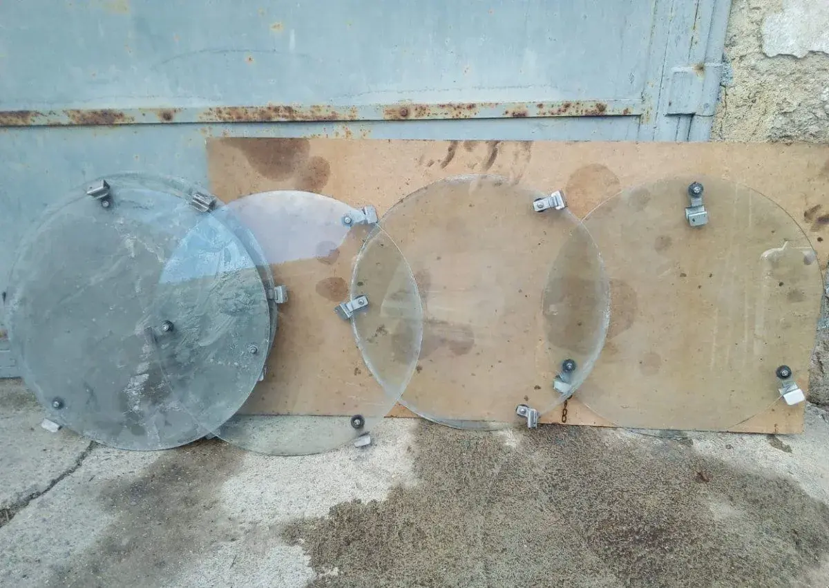 INDUSTRIÁLNÍ SVĚTLO-LAMPA - SKLO