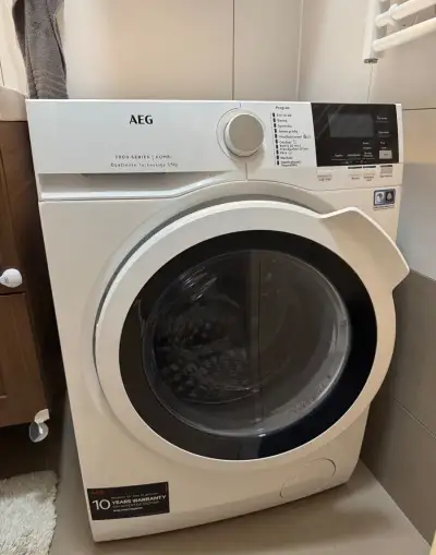 Pračka se sušičkou AEG L7WBGO47WC