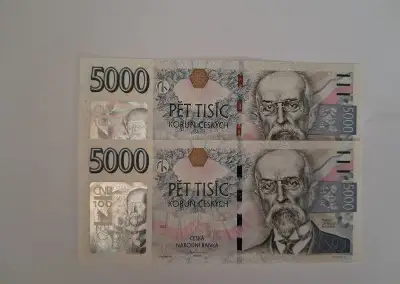 Výroční bankovka 5000.