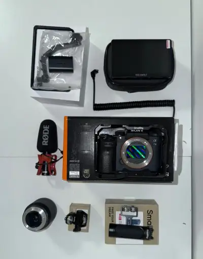 Sony A7 III + 28–70 mm + kompletní video rig