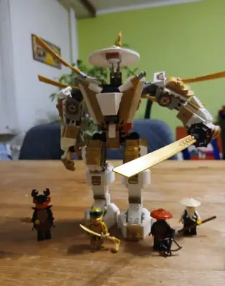 Lego Ninjago 71702 Golden Mech
