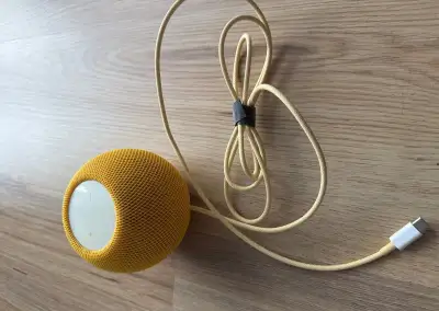 Apple HomePod mini žlutý - EU