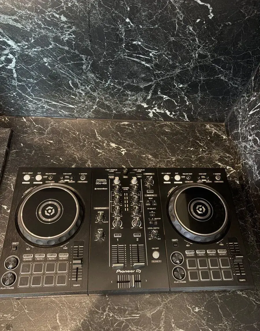 Pioneer DJ DDJ - 400 kontroler