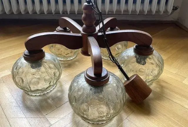 Lustr dřevo/sklo