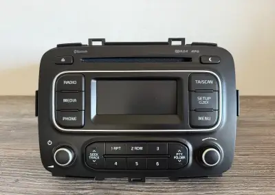 Originální autorádio Kia Carens IV ( 96170-A4610CA )