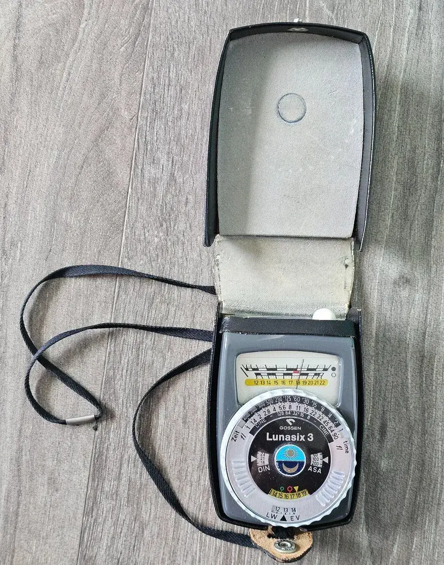 Analogový expozimetr Gossen Lunasix 3