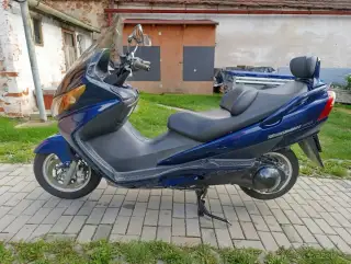 Suzuki Burgman 400