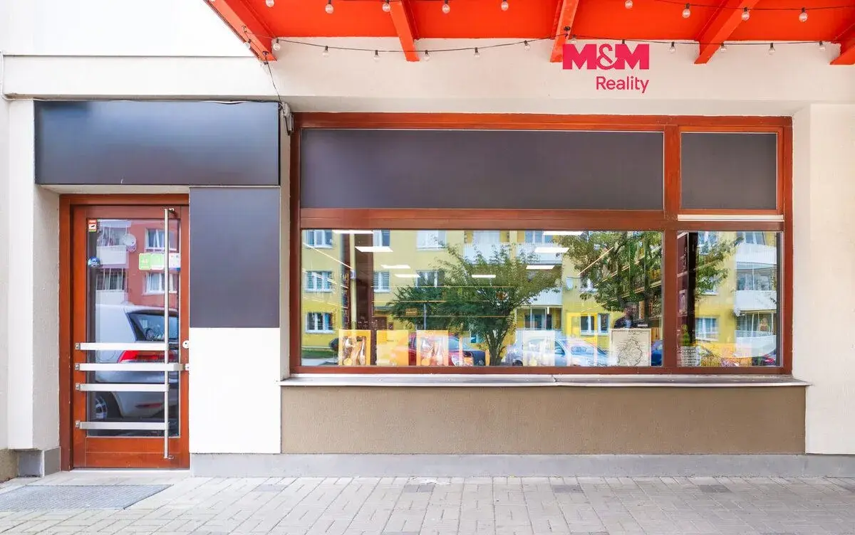 Pronájem obchod a služby, 150 m², Most, ul. Obránců míru