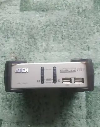 2portový KVM přepínač ATEN CS-1732A