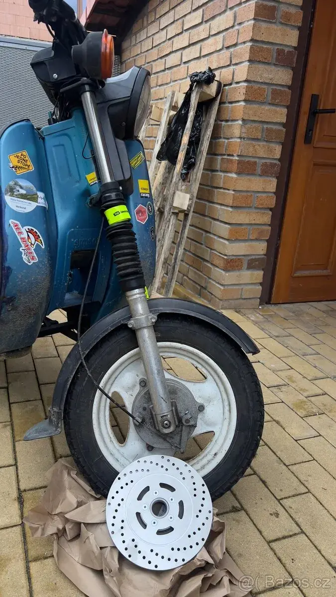 Sr50/skůtr nába na předělání na kotoučovku s kotoučem 220mm