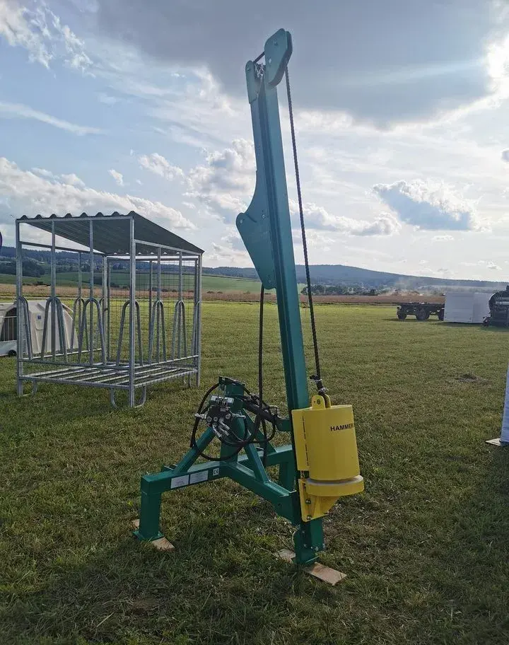 Zatloukač kůlů za traktor Hammer 001, Hammer 002