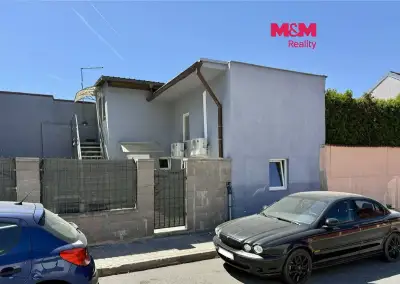 Pronájem bytu 1+kk, 22 m², Kladno, ul. Kozinova