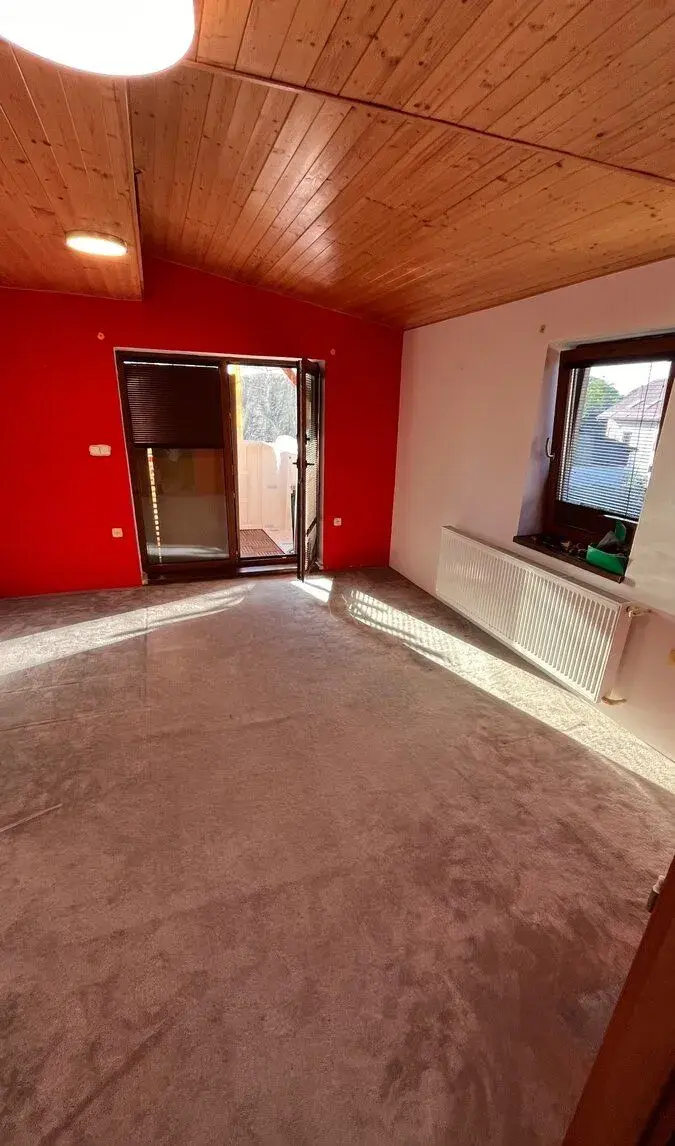 Koberec šedý vyšší