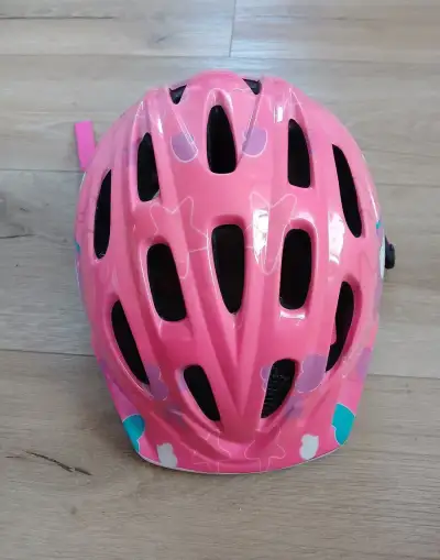 Cyklo helma na kolo