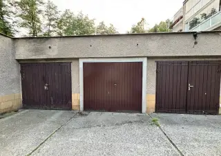 Pronájem zděné garáže