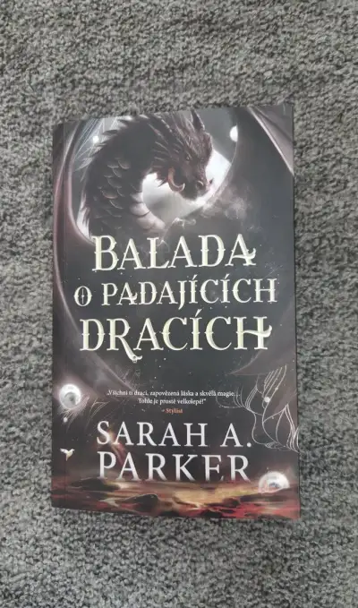 Kniha Balada o padajících dracích
