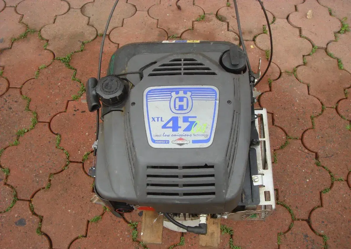 MOTOR BRIGGS STRATTON horizontální i vertikální